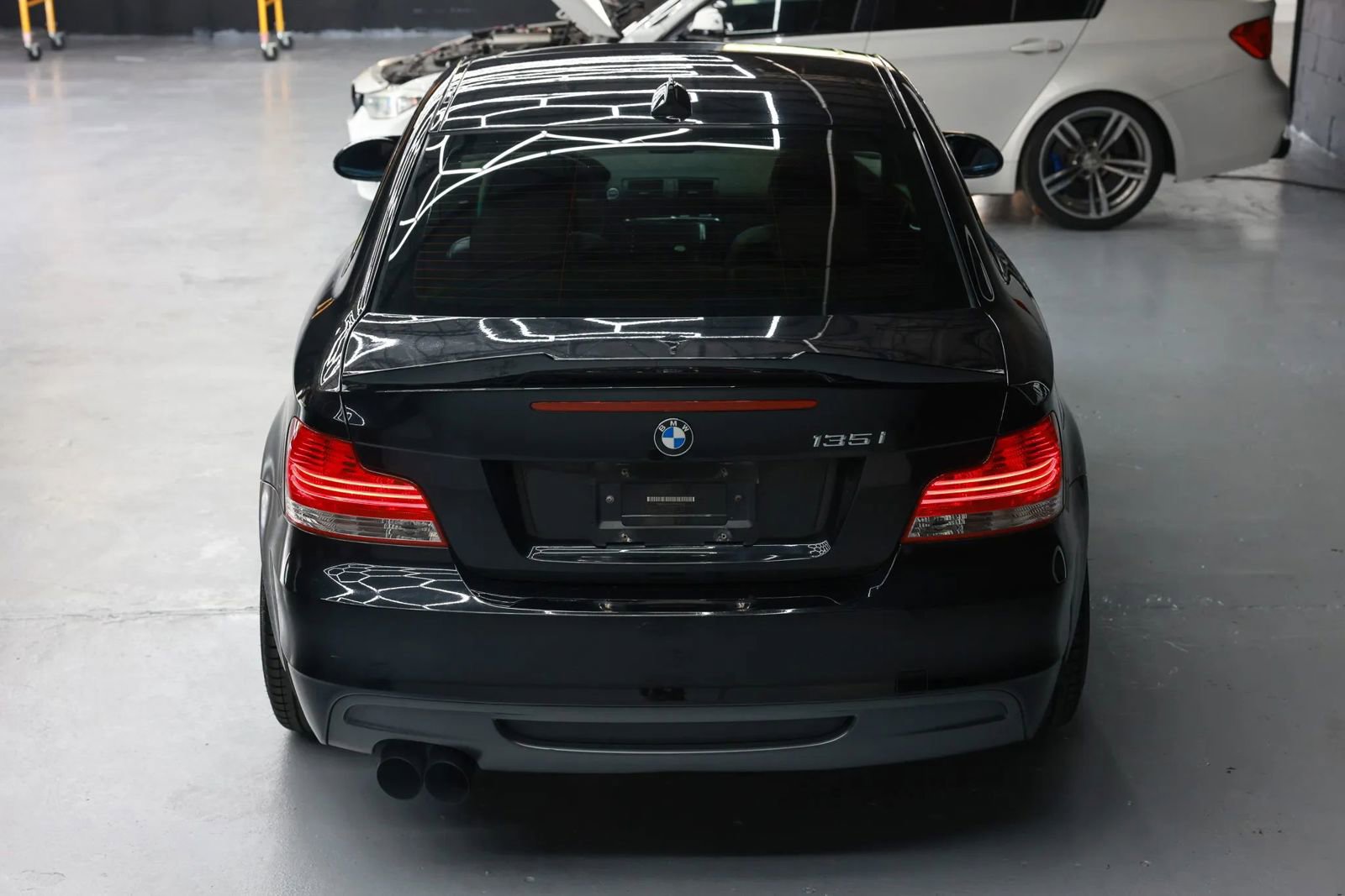 Used 2009 BMW 135i Coupe w/ Sport Pkg RWD image 5