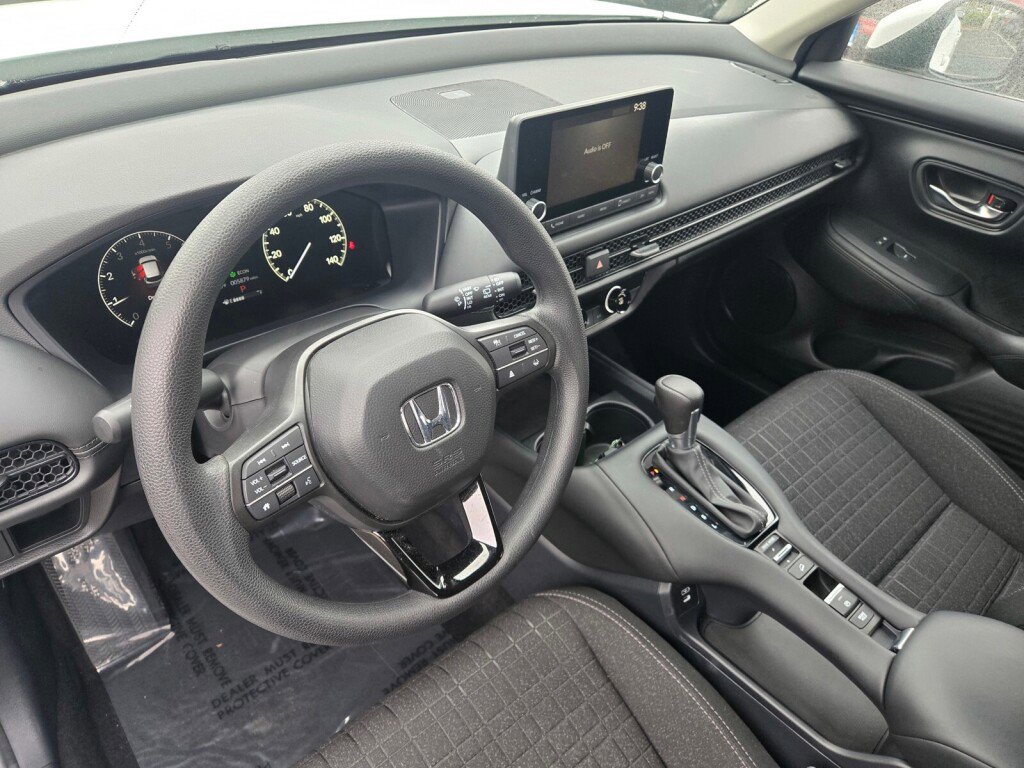 Certified 2024 Honda HR-V LX image 12