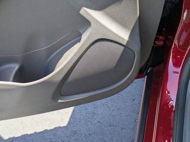 Used 2022 Chevrolet Malibu LT w/ Leather Package FWD image 16
