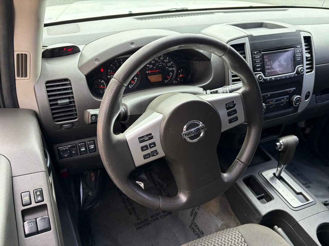 Used 2018 Nissan Frontier SV AWD/4WD image 10
