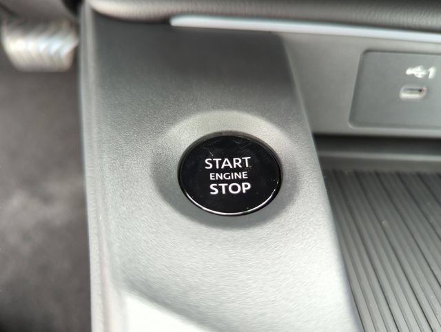 New 2026 Nissan Sentra SR w/ Floor Mat Package FWD image 41