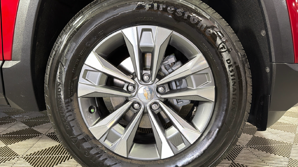 Certified 2026 Chevrolet Equinox LT w/ Safety and Technology Package FWD image 38
