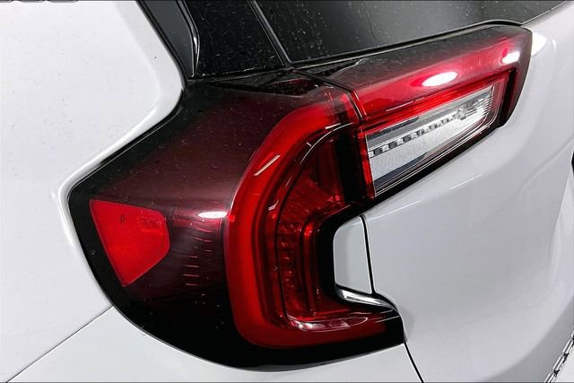 Used 2023 GMC Terrain SLE image 23