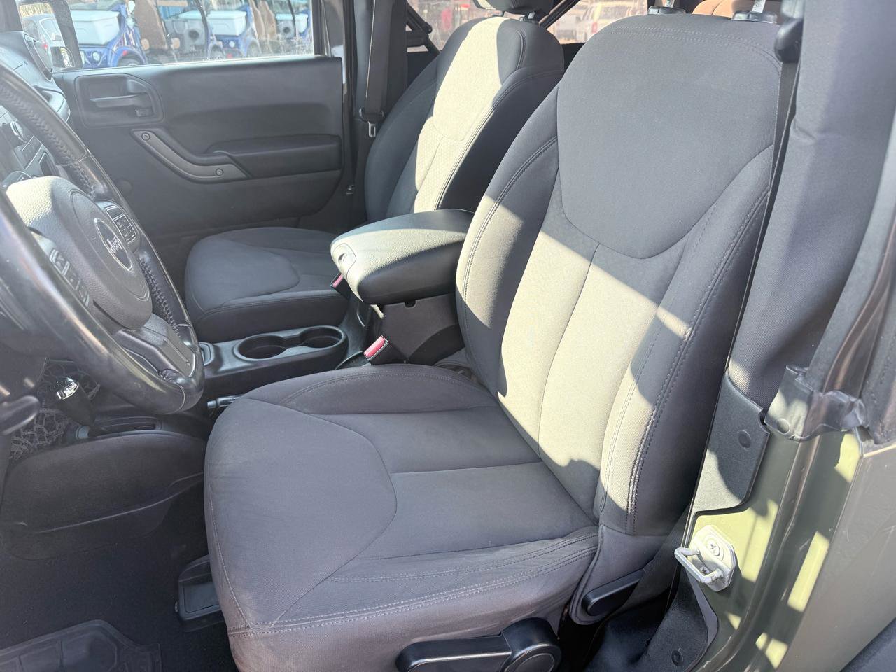 Used 2015 Jeep Wrangler Sport image 19