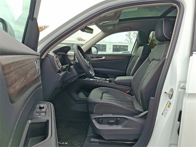 New 2026 Volkswagen Atlas SEL Premium R-Line image 6