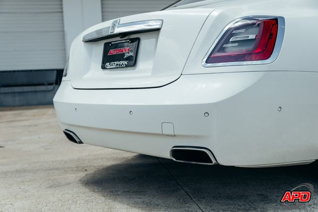 Used 2022 Rolls-Royce Ghost w/ Ghost Package image 31