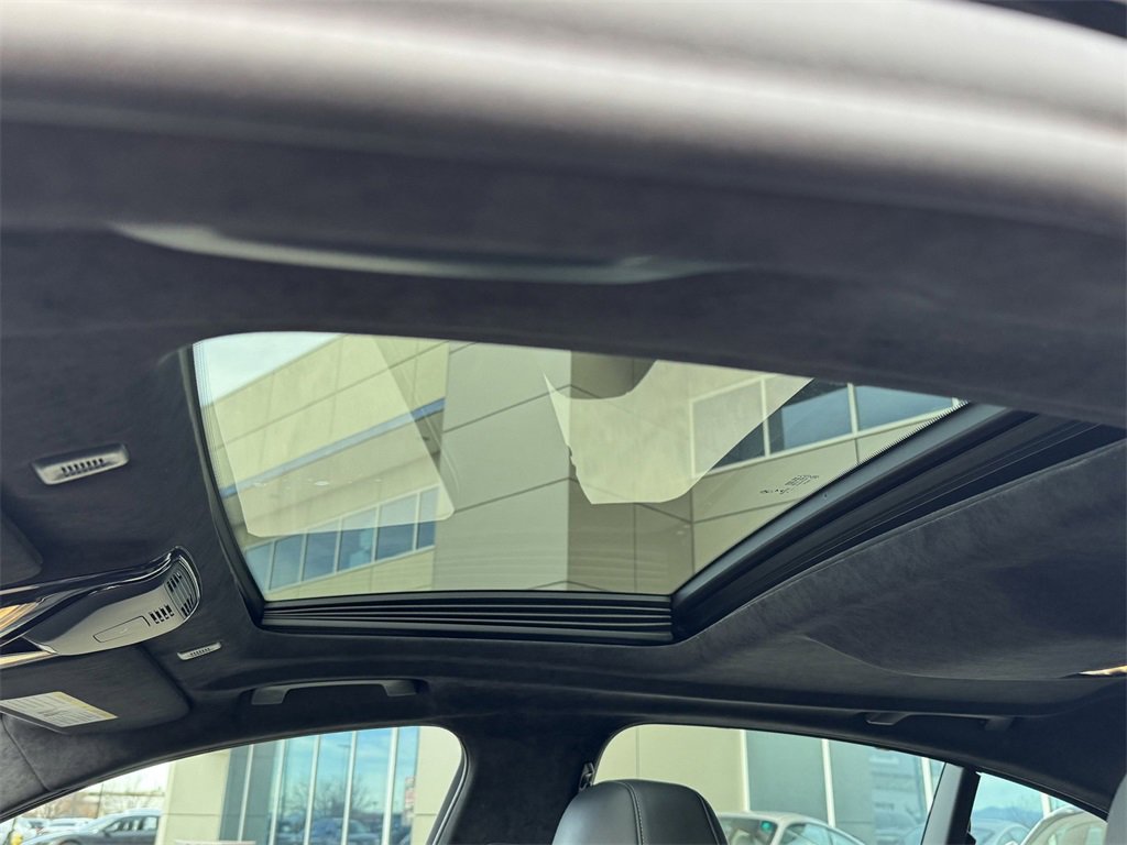 Used 2019 BMW M5 w/ Executive Package image 18