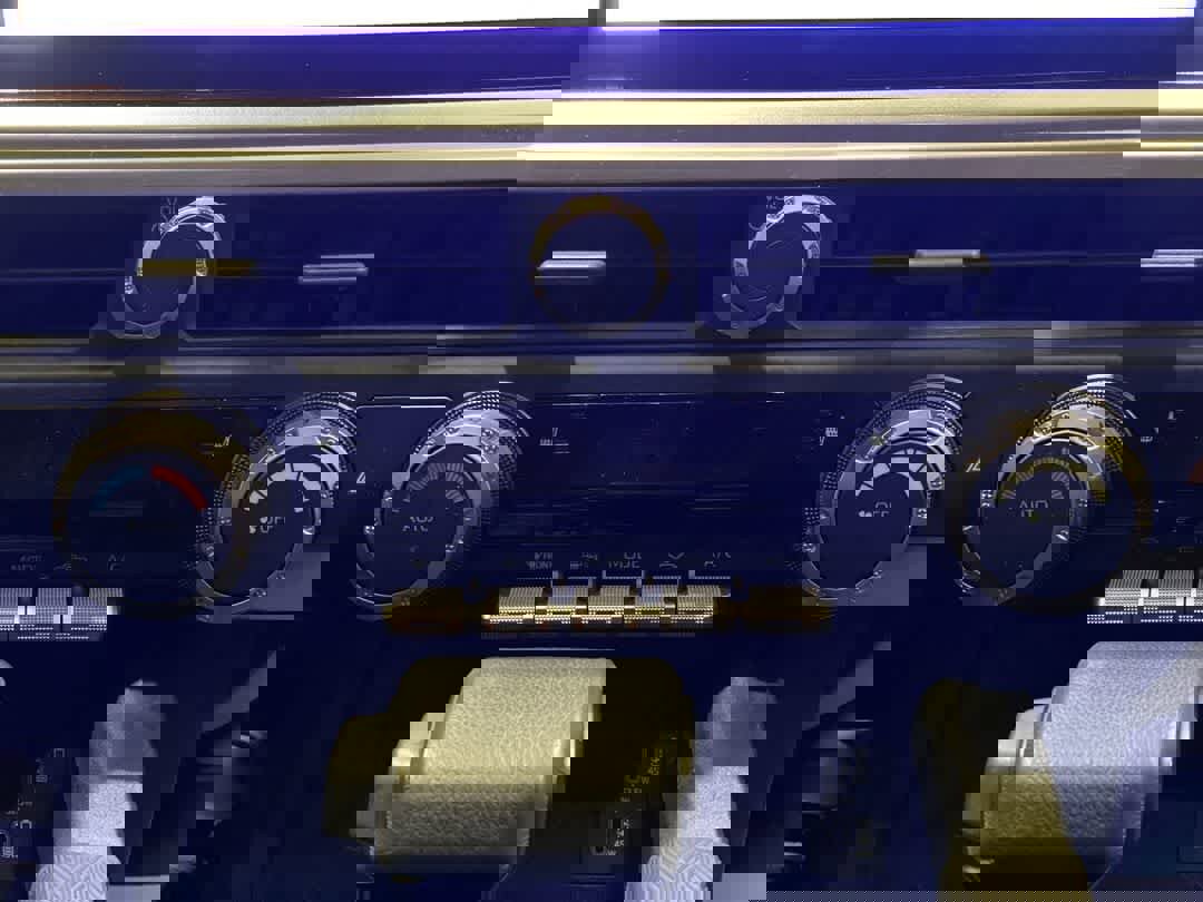 Used 2024 Toyota Tacoma TRD Off-Road image 21