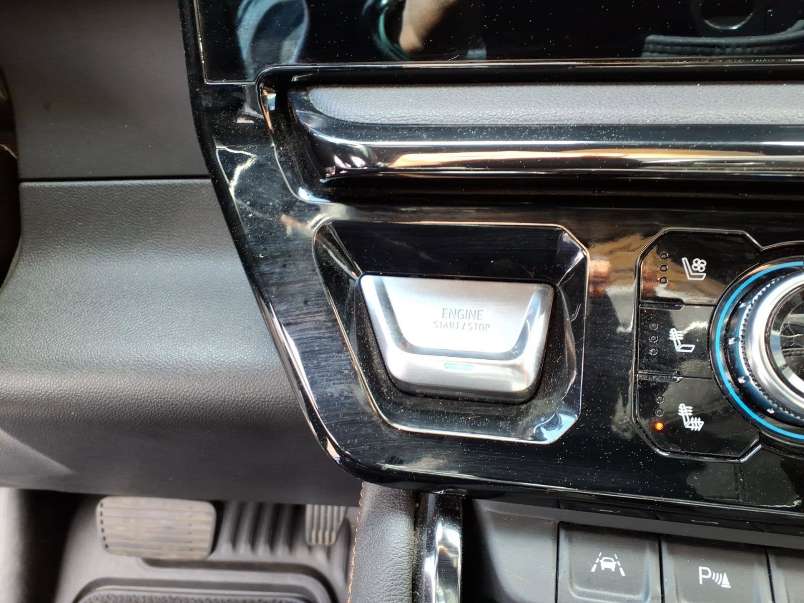 Used 2023 GMC Sierra 1500 AT4 w/ Technology Package image 13