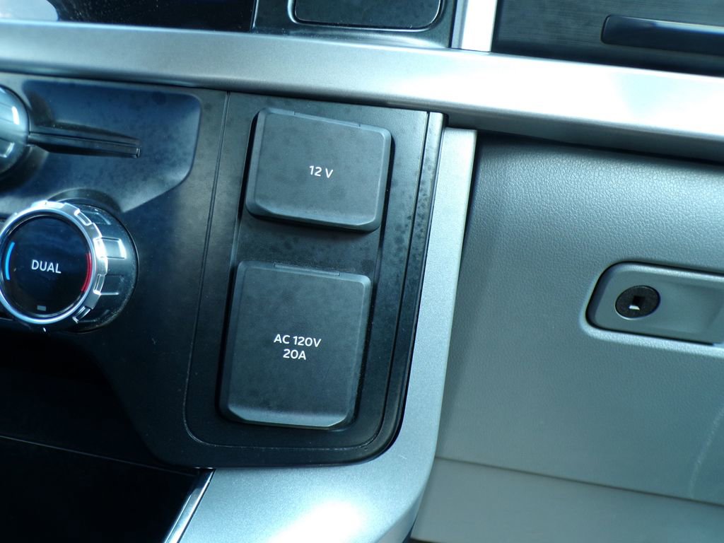 Used 2024 Ford F150 XLT w/ Mobile Office Package image 20