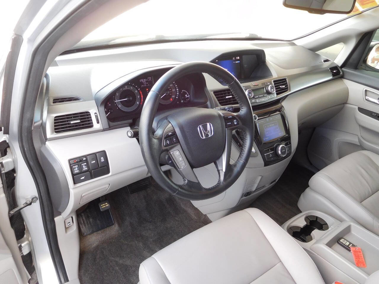 Used 2014 Honda Odyssey EX-L image 16