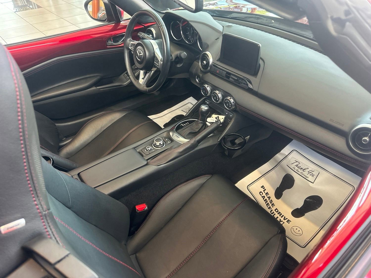 Used 2019 MAZDA MX-5 Miata RF Grand Touring RWD image 8
