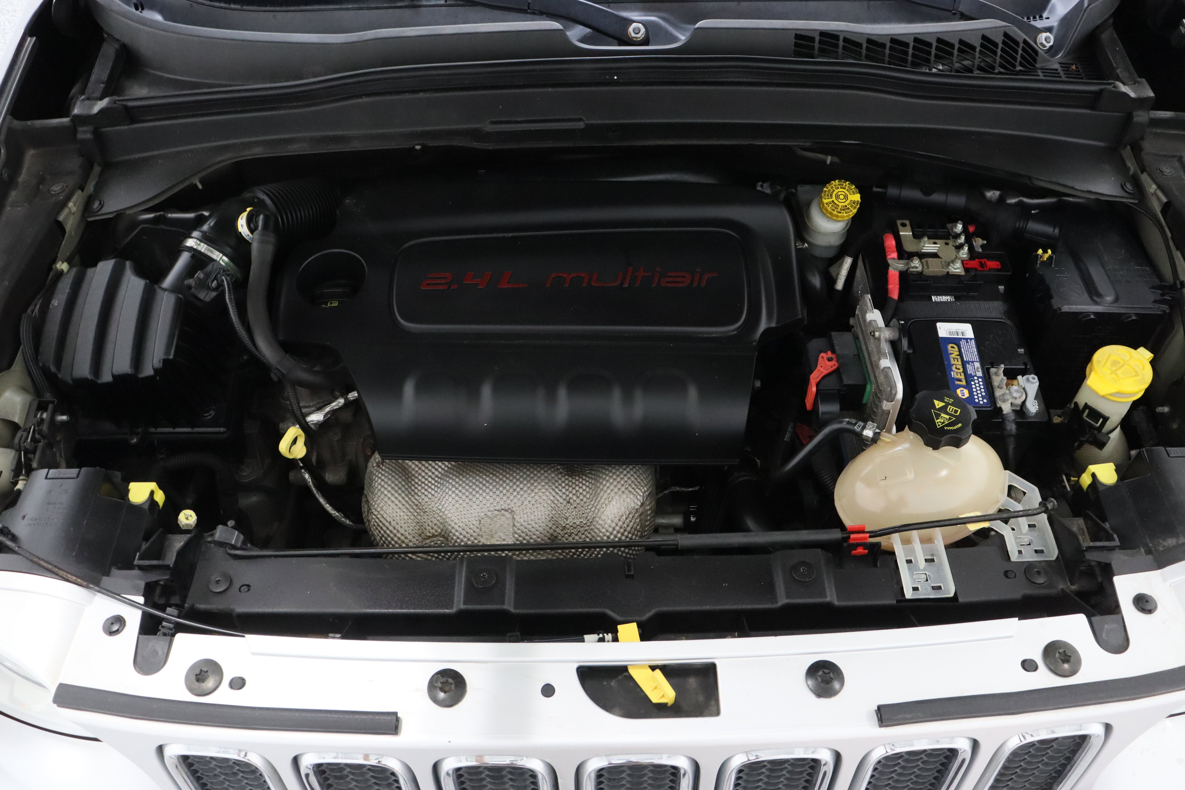 Used 2016 Jeep Renegade Limited FWD image 37