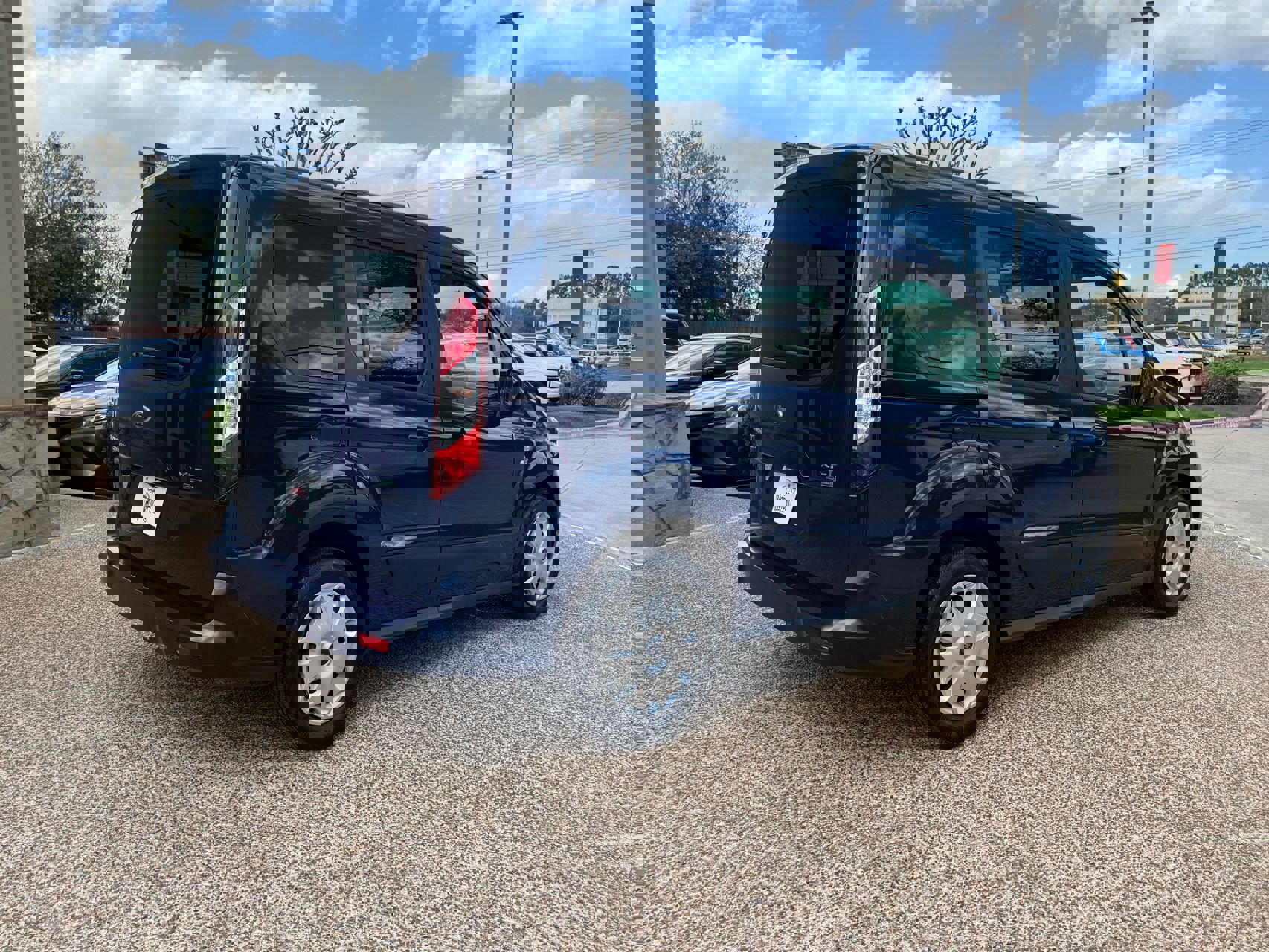 Used 2016 Ford Transit Connect XLT image 8