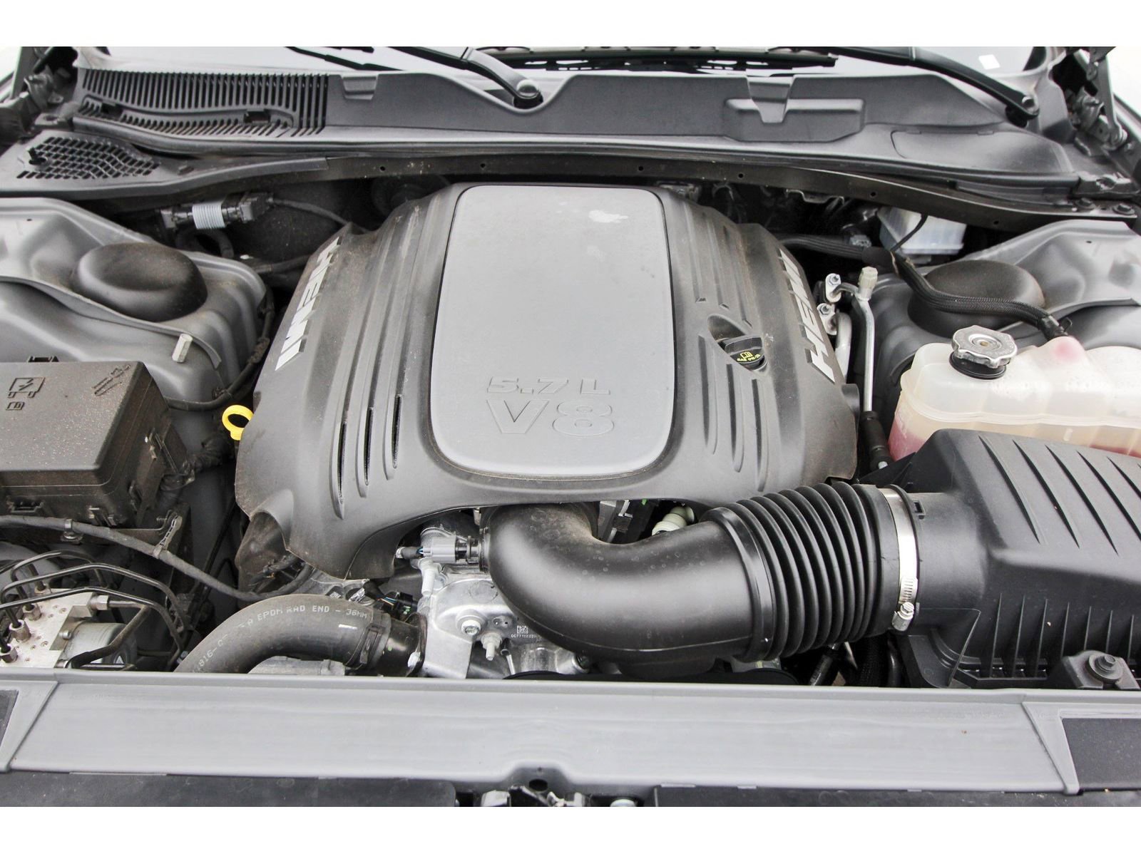 Used 2023 Dodge Challenger R/T w/ Plus Package image 32