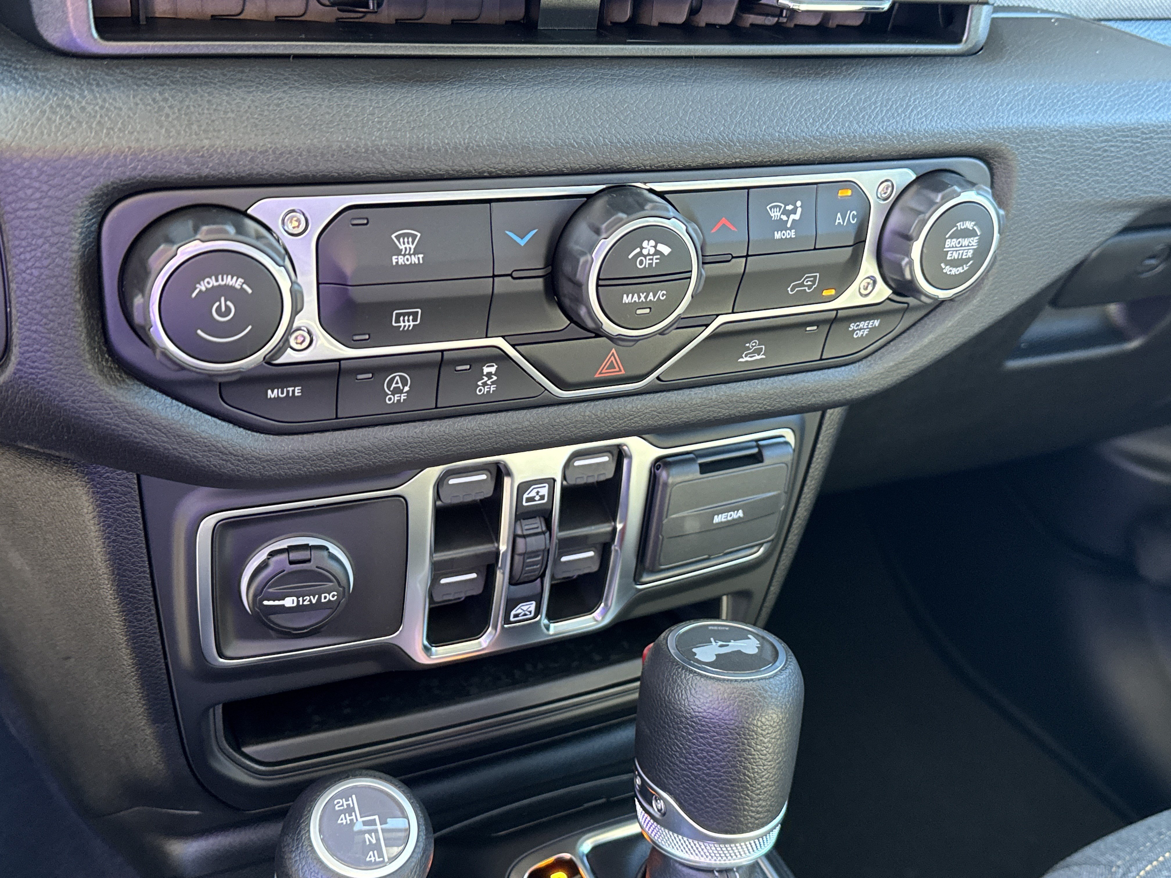New 2025 Jeep Wrangler Unlimited Sport AWD/4WD image 34