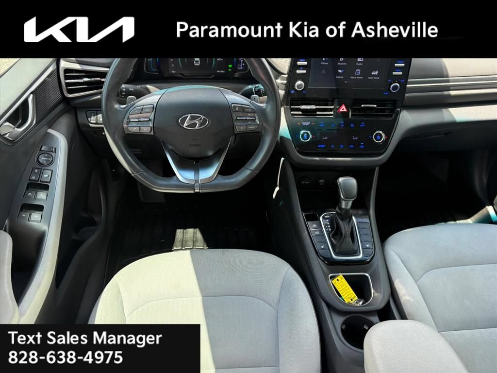 Used 2022 Hyundai Ioniq SE FWD image 23