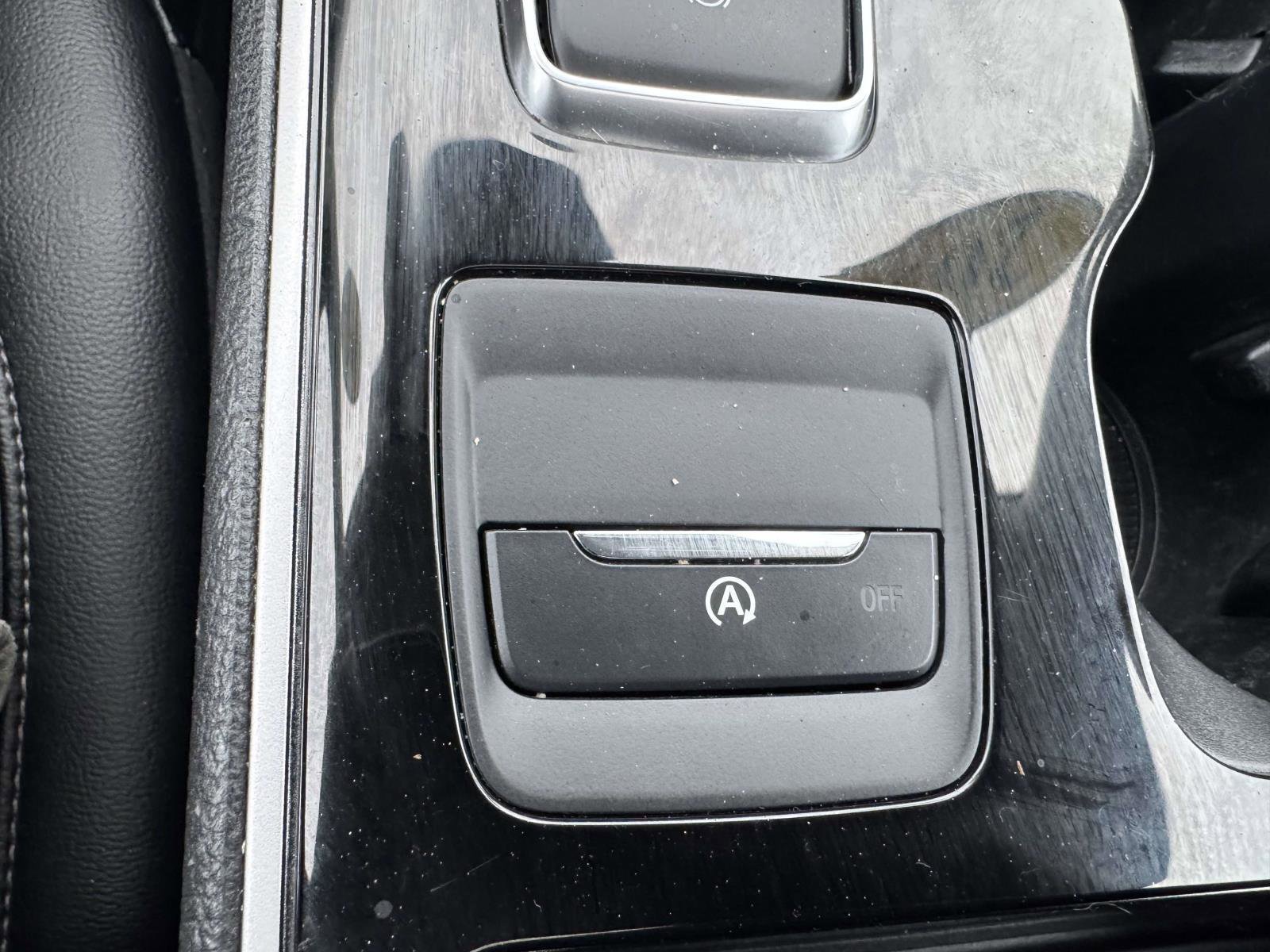 Used 2020 Ford Edge SEL w/ Convenience Package image 35