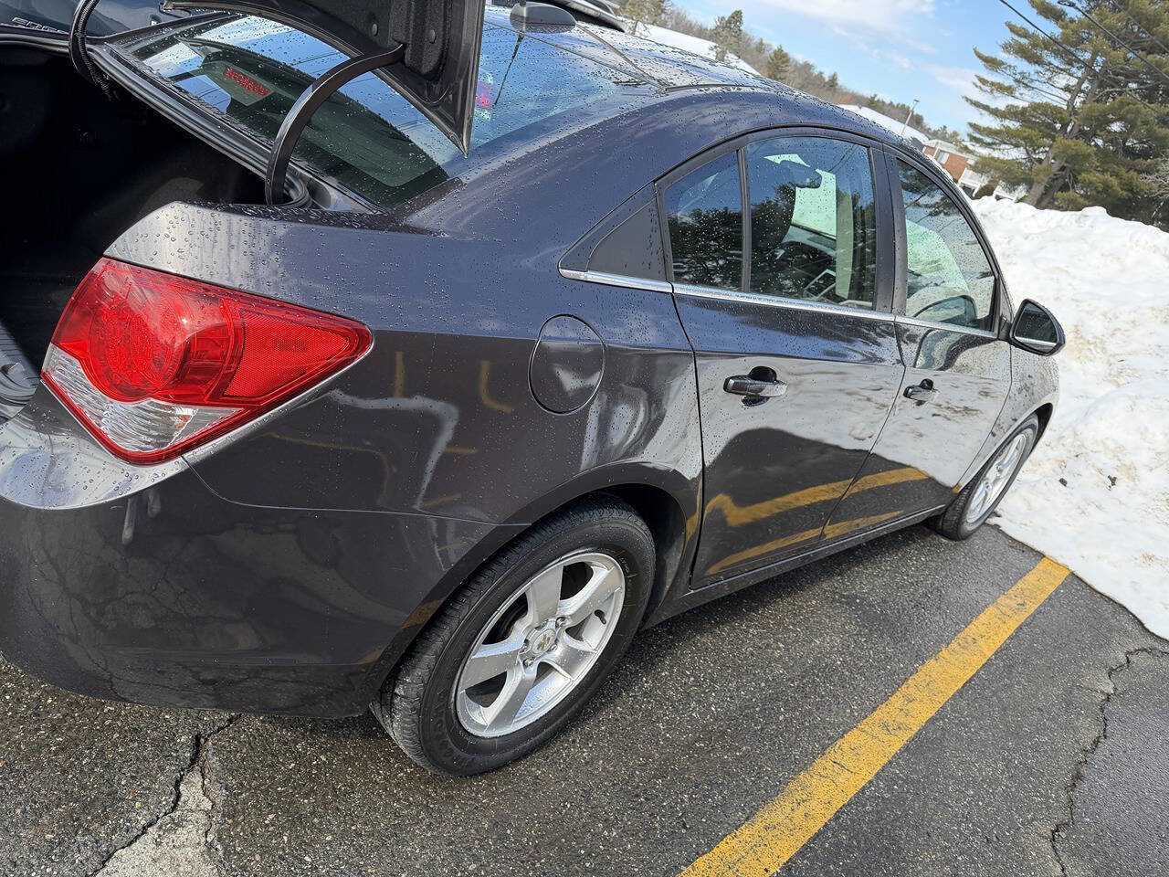 Used 2015 Chevrolet Cruze LT image 8