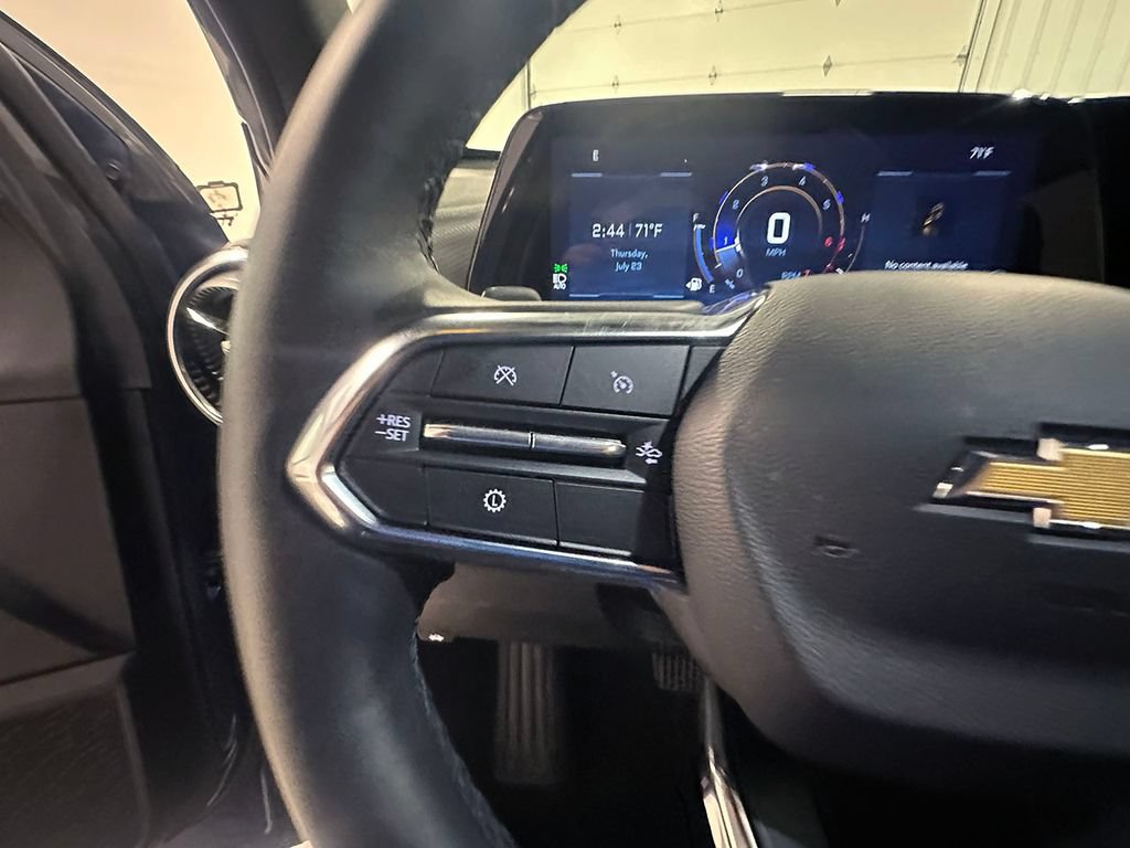 Used 2026 Chevrolet Equinox LT AWD/4WD image 35