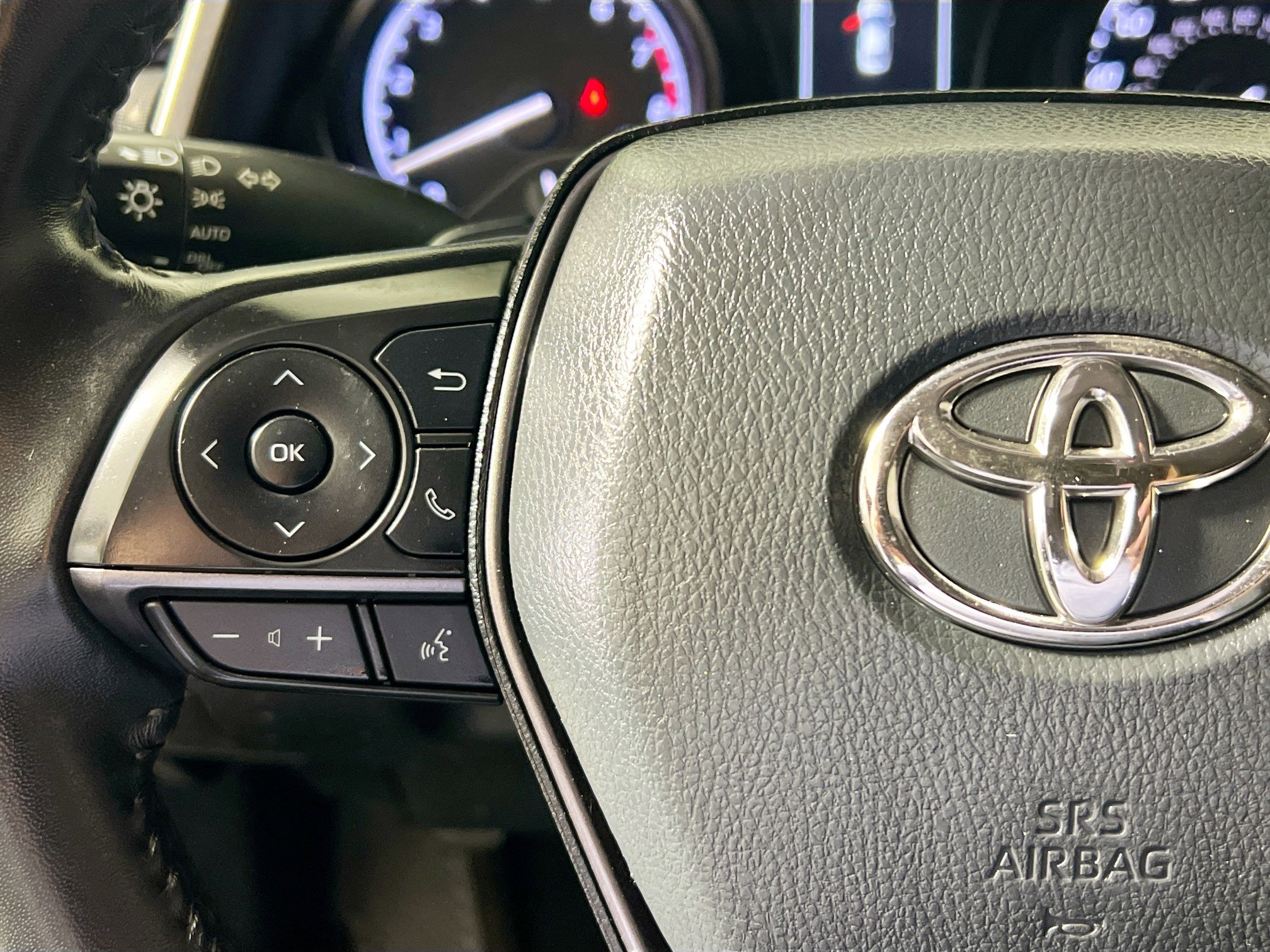 Used 2023 Toyota Camry SE image 18