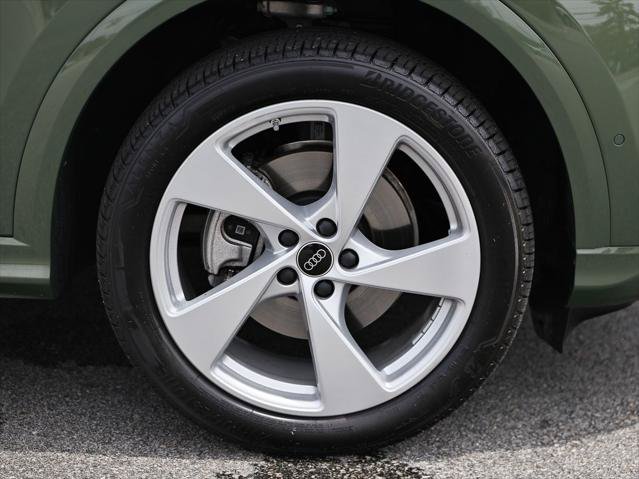 Certified 2025 Audi Q5 Premium Plus w/ Premium Plus AWD/4WD image 5
