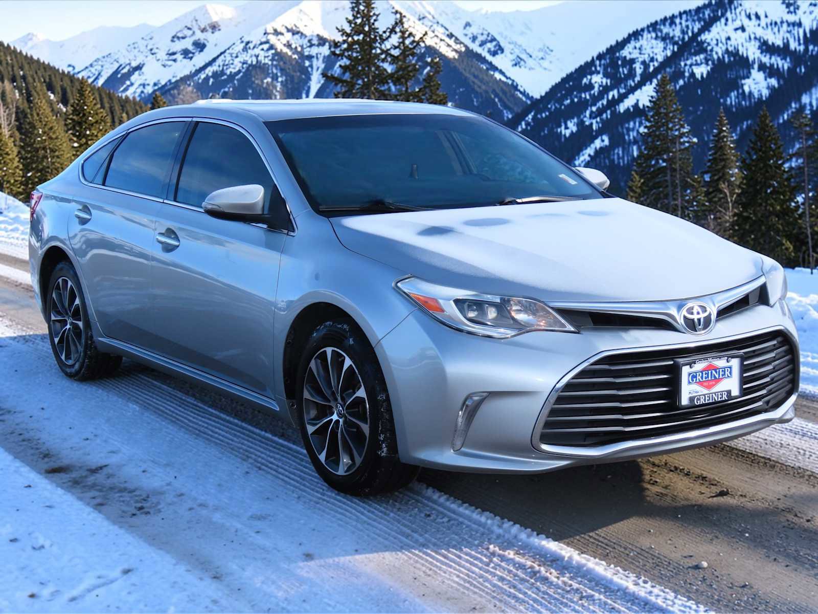 Used 2016 Toyota Avalon XLE image 8