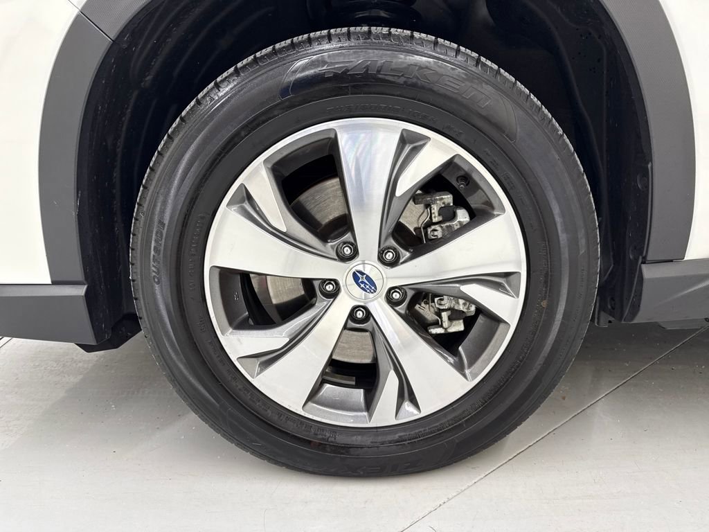 Certified 2023 Subaru Ascent Premium w/ Convenience Package image 9