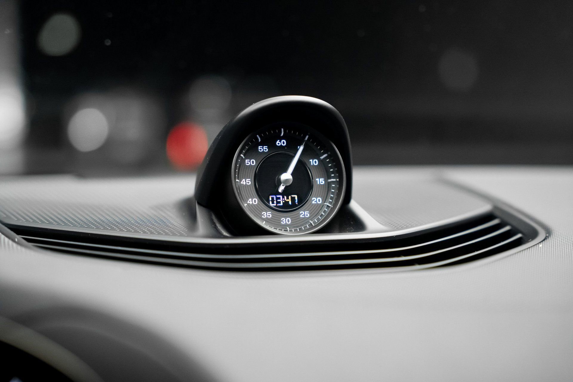 Used 2022 Porsche Taycan image 47