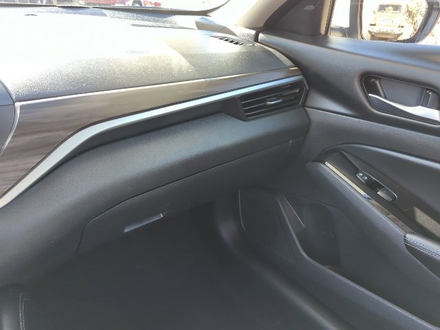 Used 2023 Nissan Altima 2.5 SV image 8