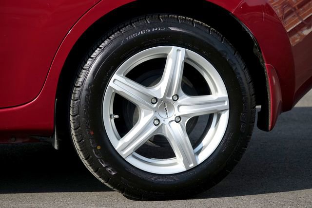 Used 2015 Nissan Versa Note SV image 47