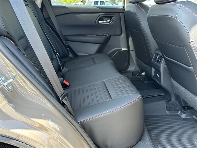 Certified 2025 Nissan Rogue SV image 16