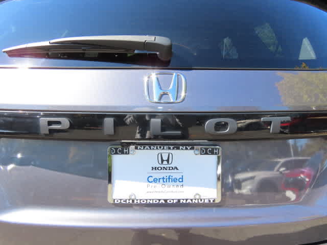 Certified 2023 Honda Pilot Touring image 7