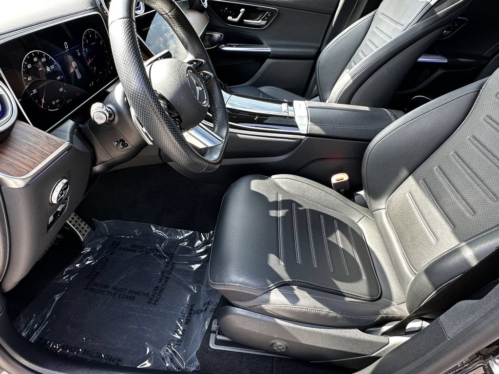 Certified 2025 Mercedes-Benz GLC 300 w/ AMG Line image 10