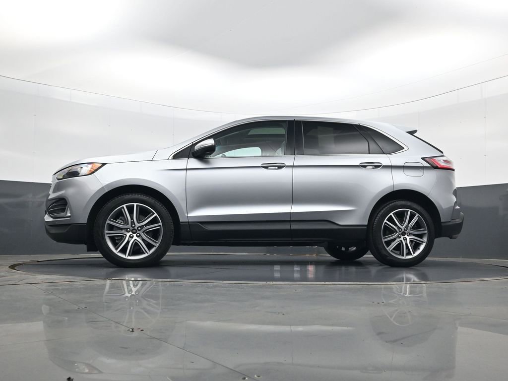 Used 2023 Ford Edge Titanium w/ Class II Trailer Tow Package AWD/4WD image 28