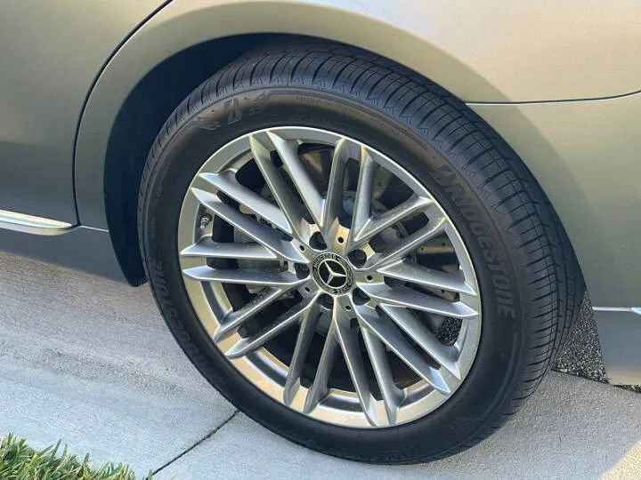 Used 2022 Mercedes-Benz S 580 4MATIC Sedan w/ Rear Seat Package image 8