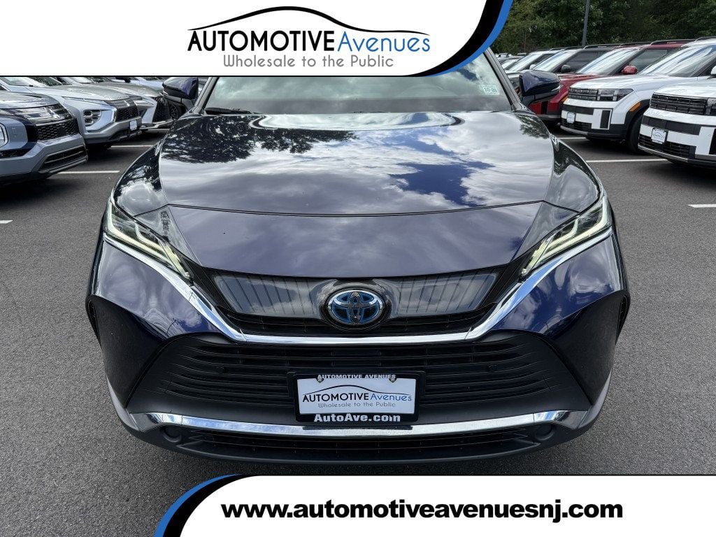 Used 2021 Toyota Venza XLE w/ Softex Package
