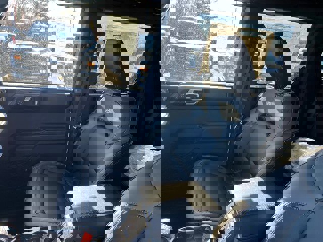 New 2025 Ford Bronco Outer Banks image 9