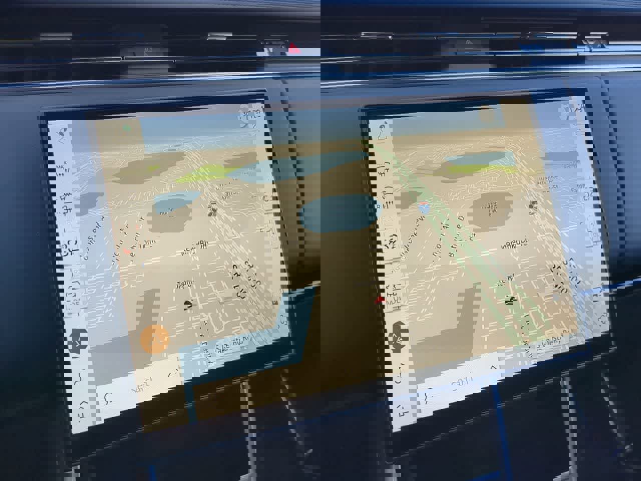 New 2025 Land Rover Range Rover Long Wheelbase Autobiography image 30