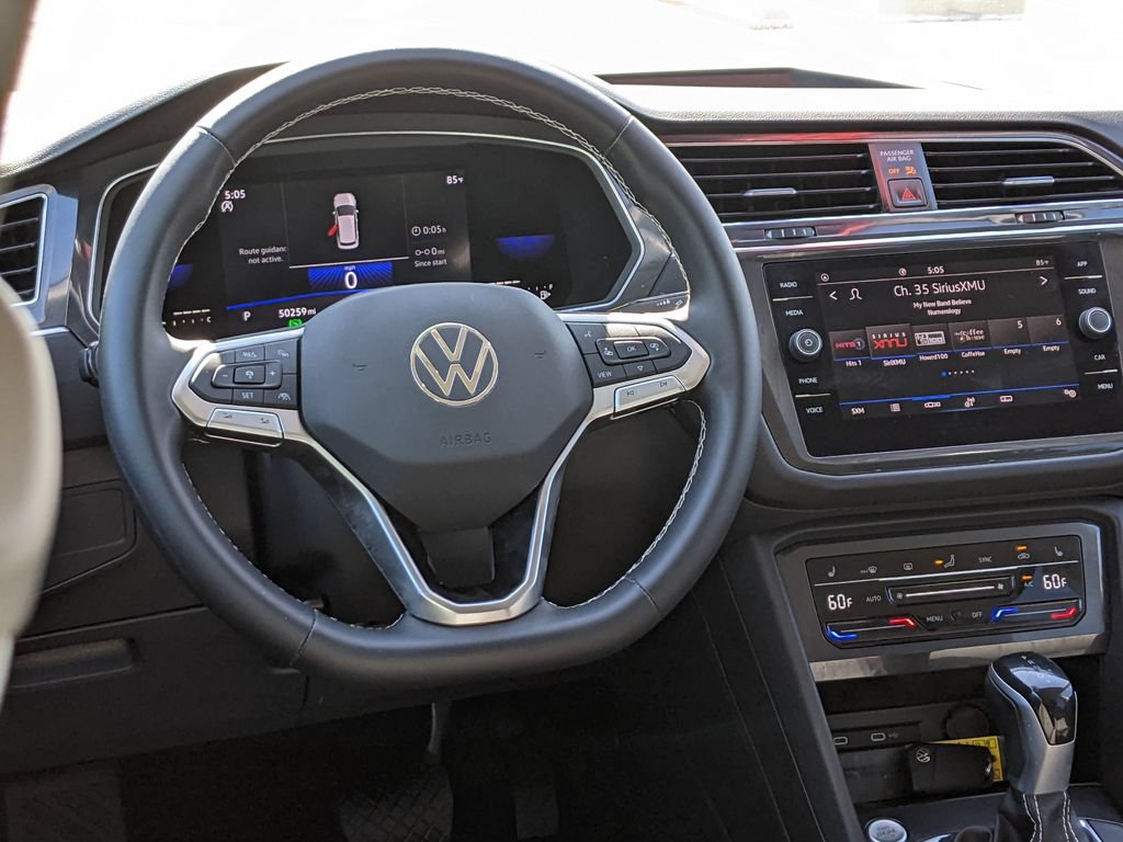 Certified 2023 Volkswagen Tiguan SE FWD image 13