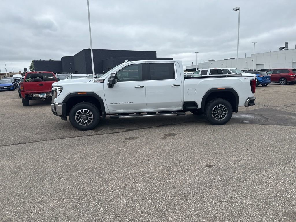 New 2025 GMC Sierra 3500 SLT w/ SLT Premium Package AWD/4WD image 4