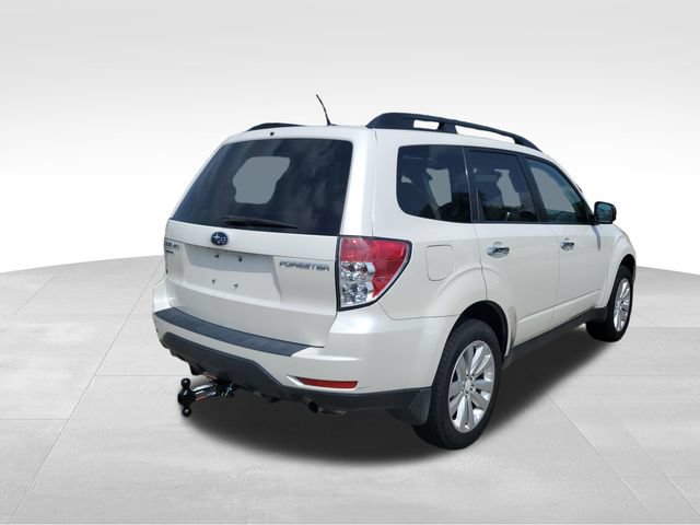 Used 2011 Subaru Forester 2.5X Premium w/ All-Weather Pkg AWD/4WD image 4