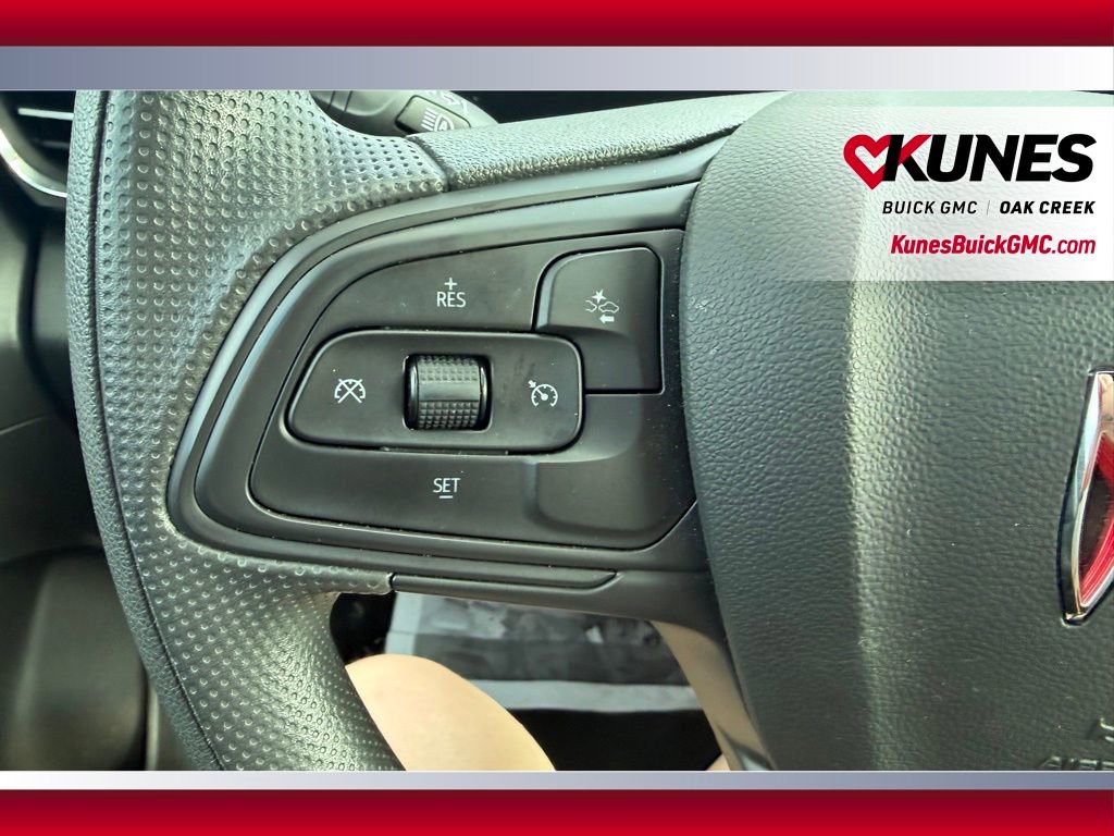 Used 2025 Buick Envista Preferred image 8