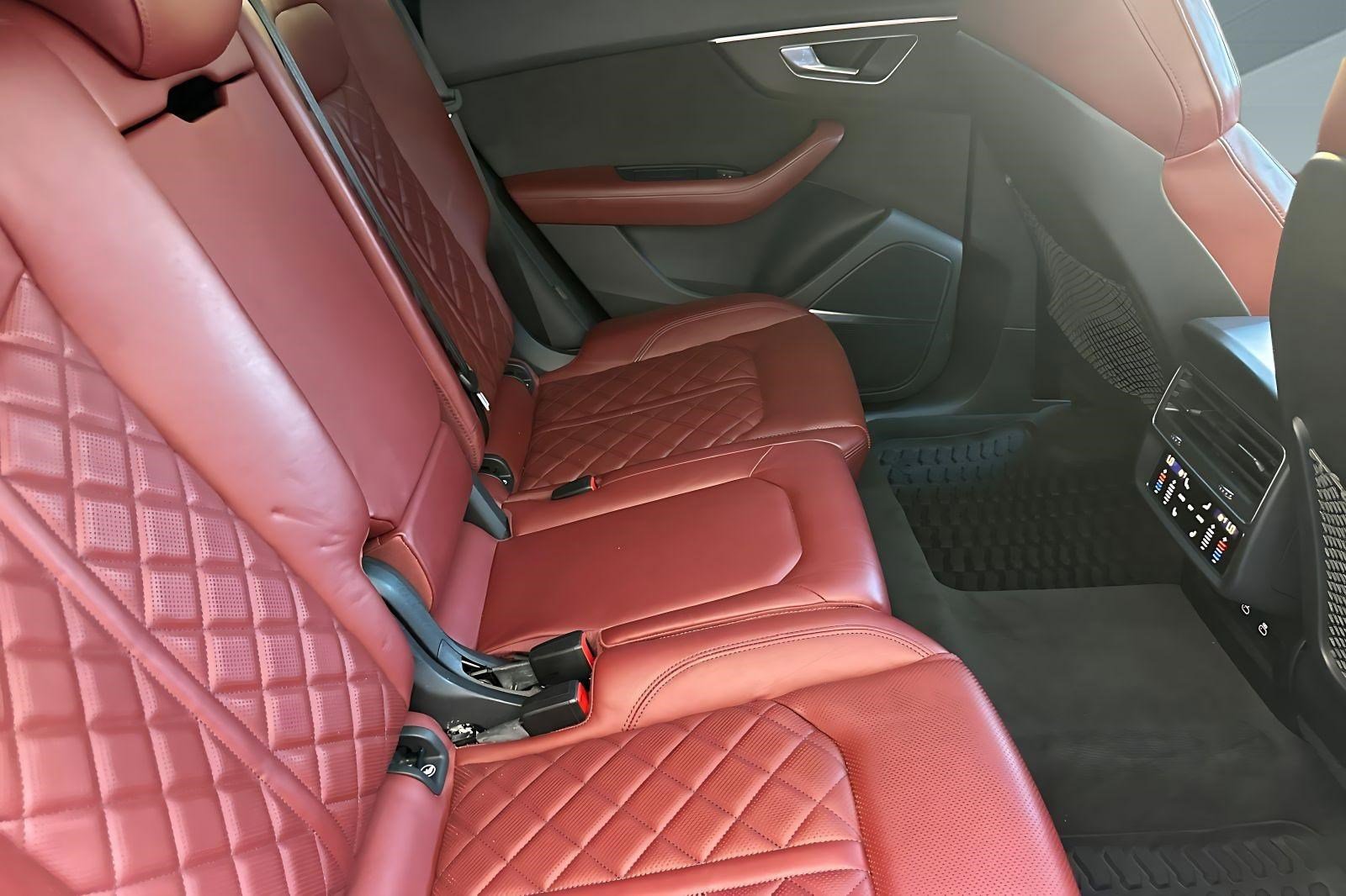 Used 2022 Audi SQ8 Prestige w/ Prestige Package image 28