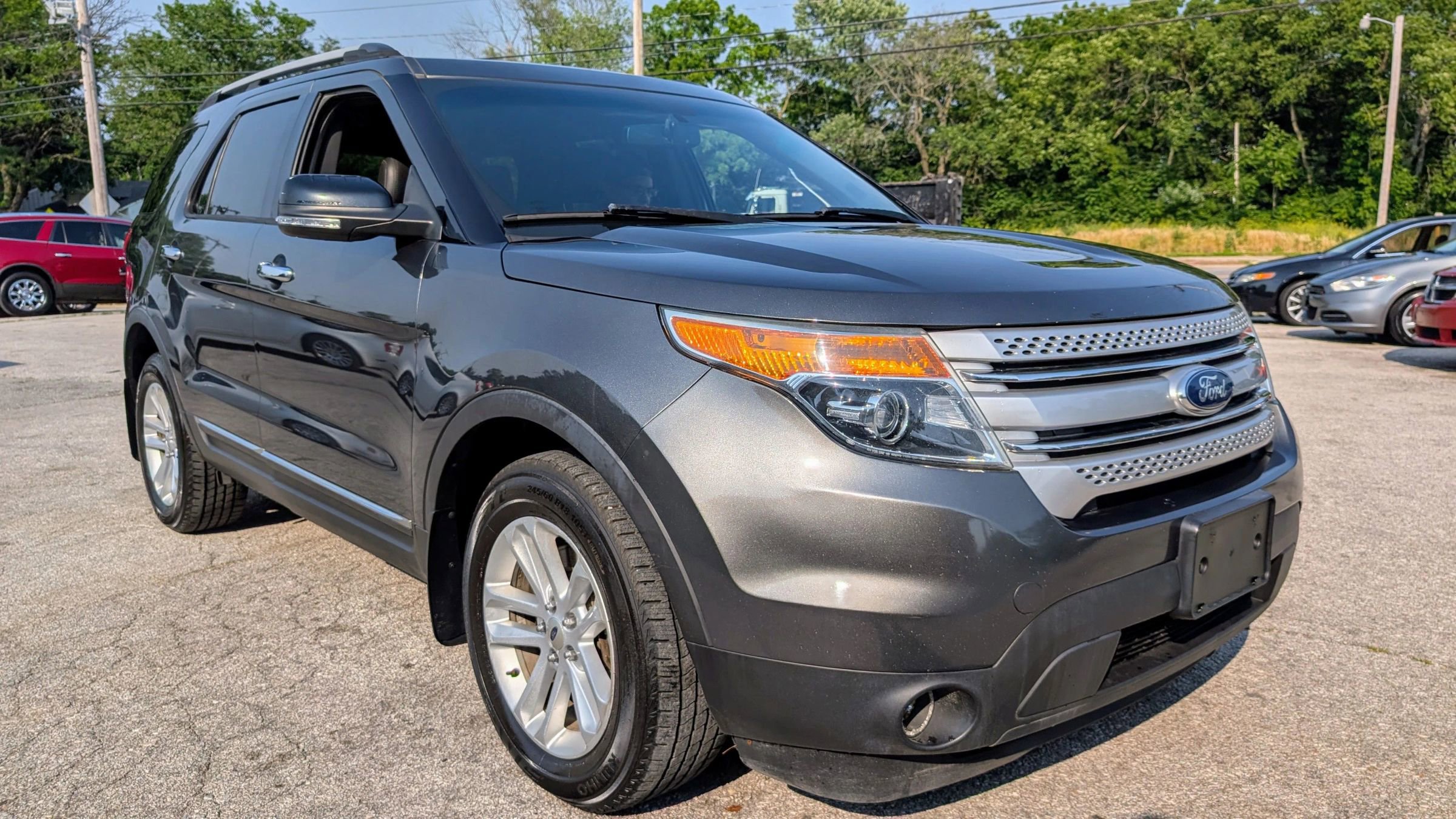 Used 2015 Ford Explorer XLT w/ Equipment Group 202A image 1