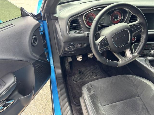 Used 2016 Dodge Challenger SRT Hellcat image 9