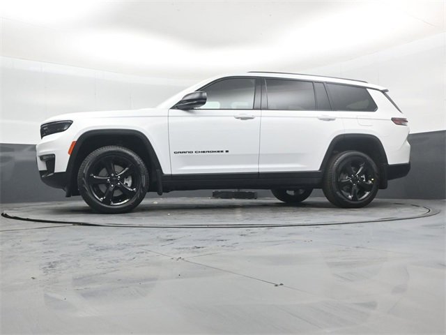 New 2025 Jeep Grand Cherokee L Limited w/ Black Appearance Package image 46