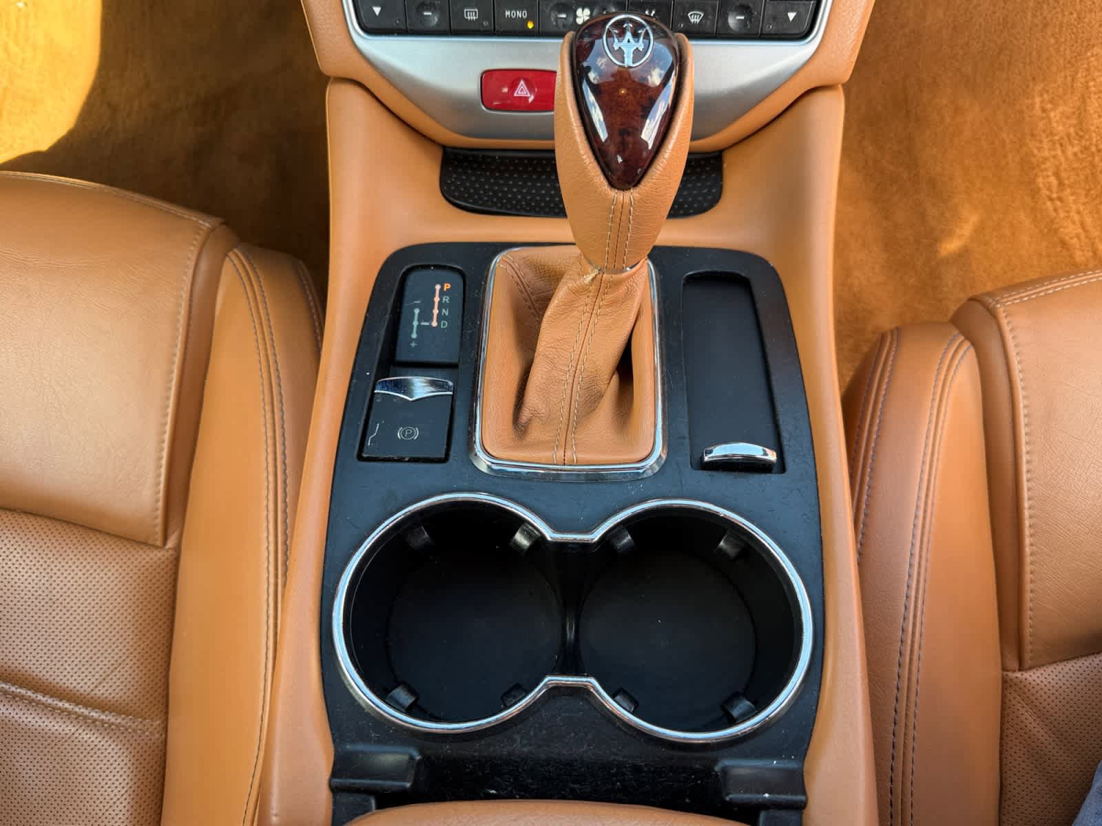 Used 2014 Maserati GranTurismo Sport RWD image 55