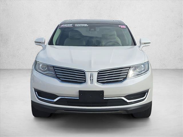 Used 2018 Lincoln MKX Reserve w/ Driver Assistance Package FWD image 2