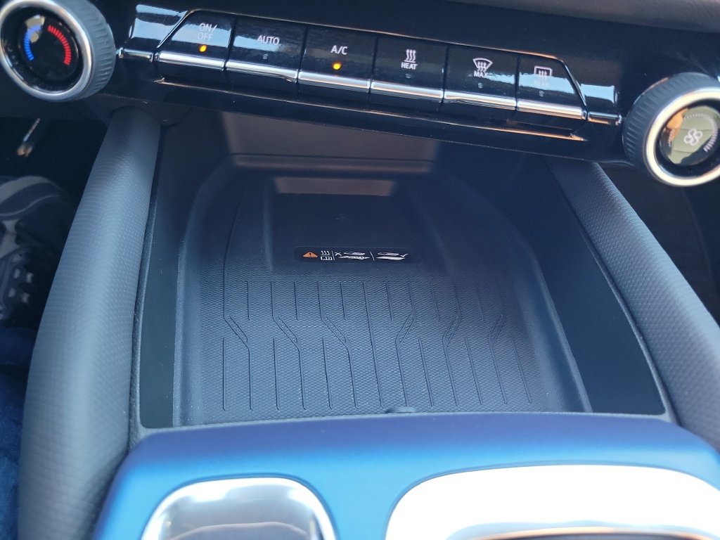 Certified 2025 Chevrolet Equinox EV LT AWD/4WD image 23